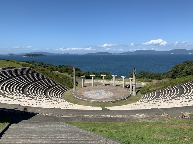 南青山アンティーク通りクリニック院長のブログイメージ